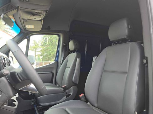 Used 2026 Mercedes-Benz Sprinter 2500 image 21