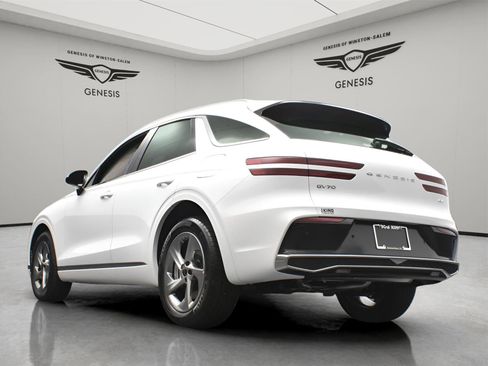 Used 2026 Genesis GV70 2.5T image 12