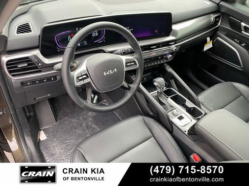 New 2025 Kia Telluride S image 9