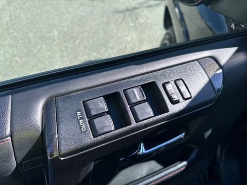 Used 2024 Toyota 4Runner TRD Off-Road Premium image 11