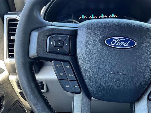 Used 2018 Ford F150 XLT w/ Equipment Group 302A Luxury AWD/4WD image 10