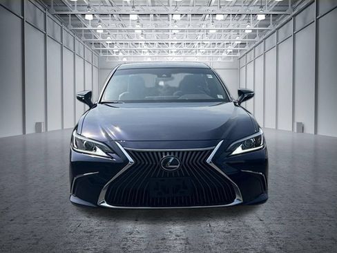 Used 2019 Lexus ES 350 w/ Accessory Package FWD image 18