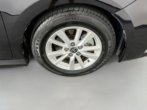 Used 2025 Toyota Camry LE FWD image 36