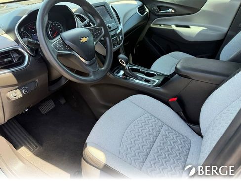Used 2022 Chevrolet Equinox LS w/ LS Convenience Package AWD/4WD image 19
