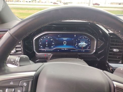 Used 2023 Chevrolet Silverado 1500 LTZ AWD/4WD image 18