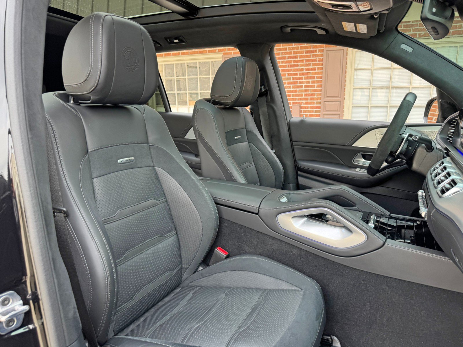 Used 2025 Mercedes-Benz GLS 63 AMG 4MATIC image 54