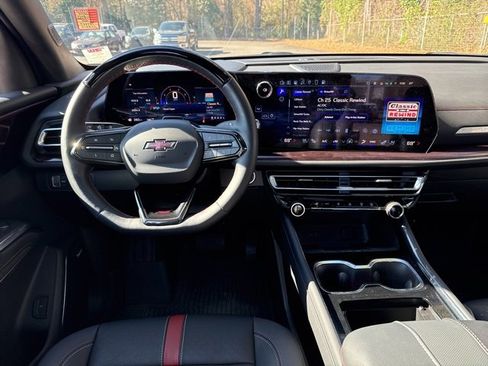 Used 2024 Chevrolet Traverse RS w/ LPO, Floor Liner Package image 25