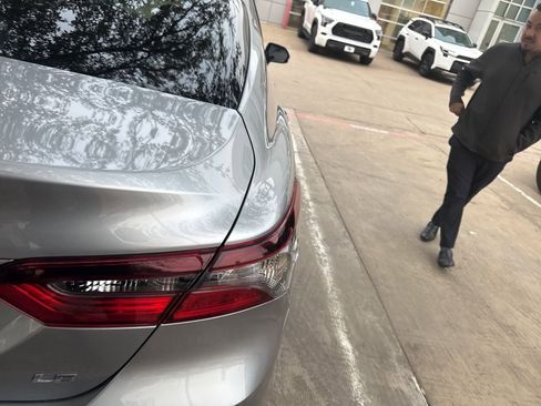 Used 2024 Toyota Camry LE image 5