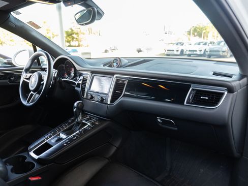 Used 2016 Porsche Macan S AWD/4WD image 23