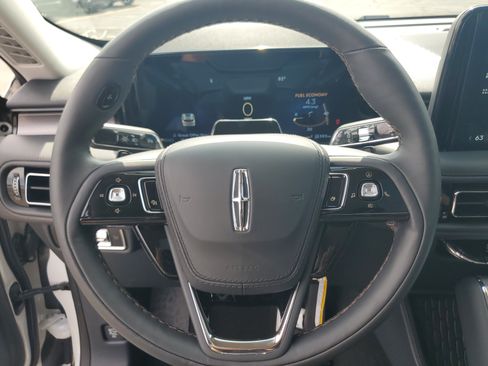 New 2027 Lincoln Aviator AWD image 15