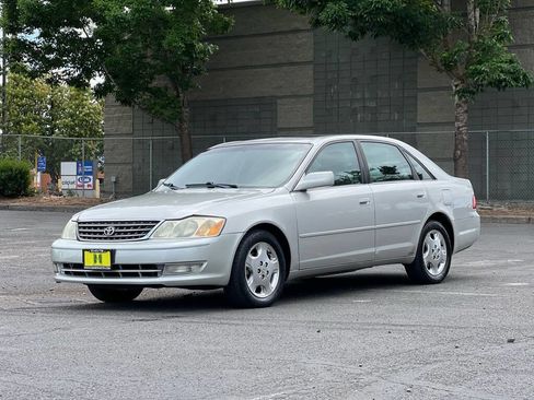 Used 2004 Toyota Avalon XL FWD image 1
