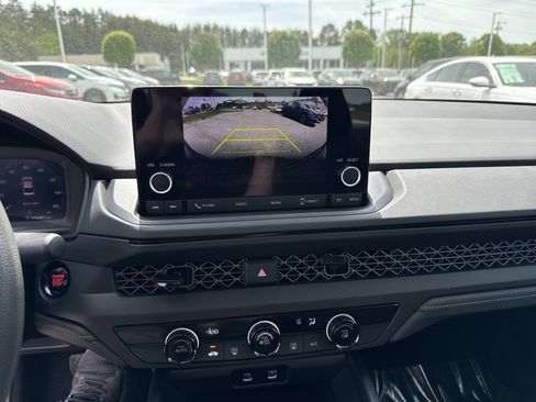 Certified 2023 Honda Accord LX image 25