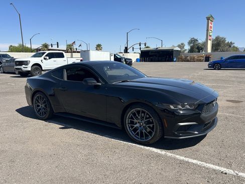 Used 2024 Ford Mustang Coupe RWD image 6