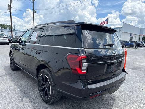 Used 2023 Ford Expedition Limited AWD/4WD image 6