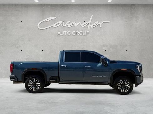 Used 2024 GMC Sierra 2500 Denali Ultimate AWD/4WD image 18
