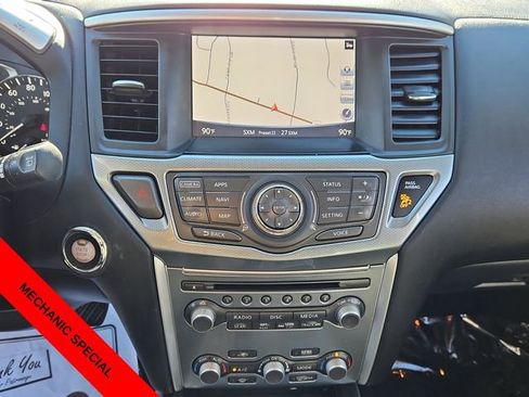 Used 2017 Nissan Pathfinder SL w/ SL Tech Package image 17