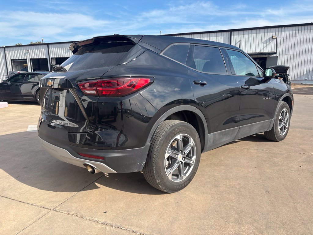 Used 2024 Chevrolet Blazer LT FWD image 6
