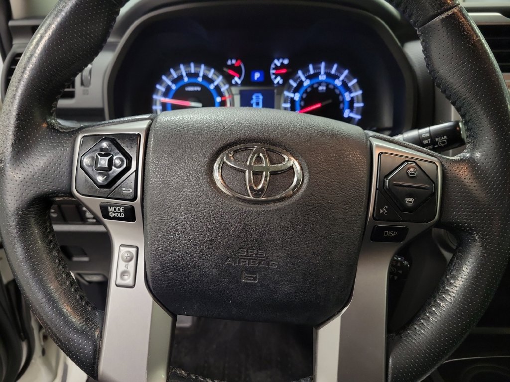Used 2015 Toyota 4Runner Limited AWD/4WD image 22