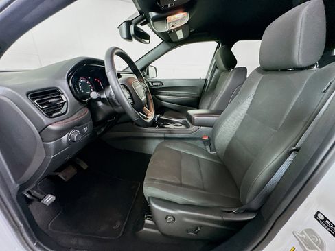 Used 2025 Dodge Durango GT RWD image 13
