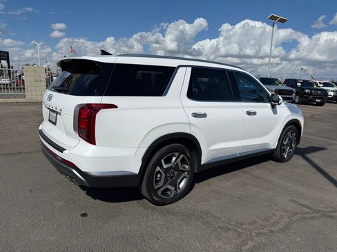 Used 2023 Hyundai Palisade SEL w/ Premium Package image 6