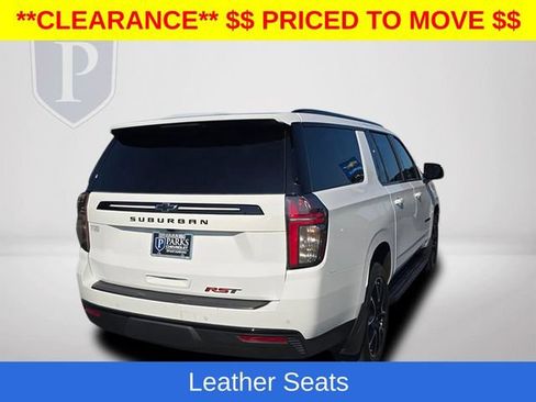 Certified 2024 Chevrolet Suburban RST w/ Luxury Package AWD/4WD image 9
