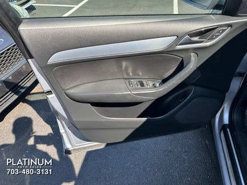 Used 2018 Audi Q3 2.0T Premium AWD/4WD image 18