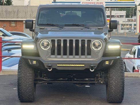 Used 2023 Jeep Wrangler Unlimited Sport AWD/4WD image 9