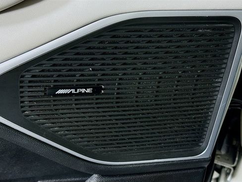 Used 2022 Jeep Wagoneer Series III w/ Flexible Seating Group image 11