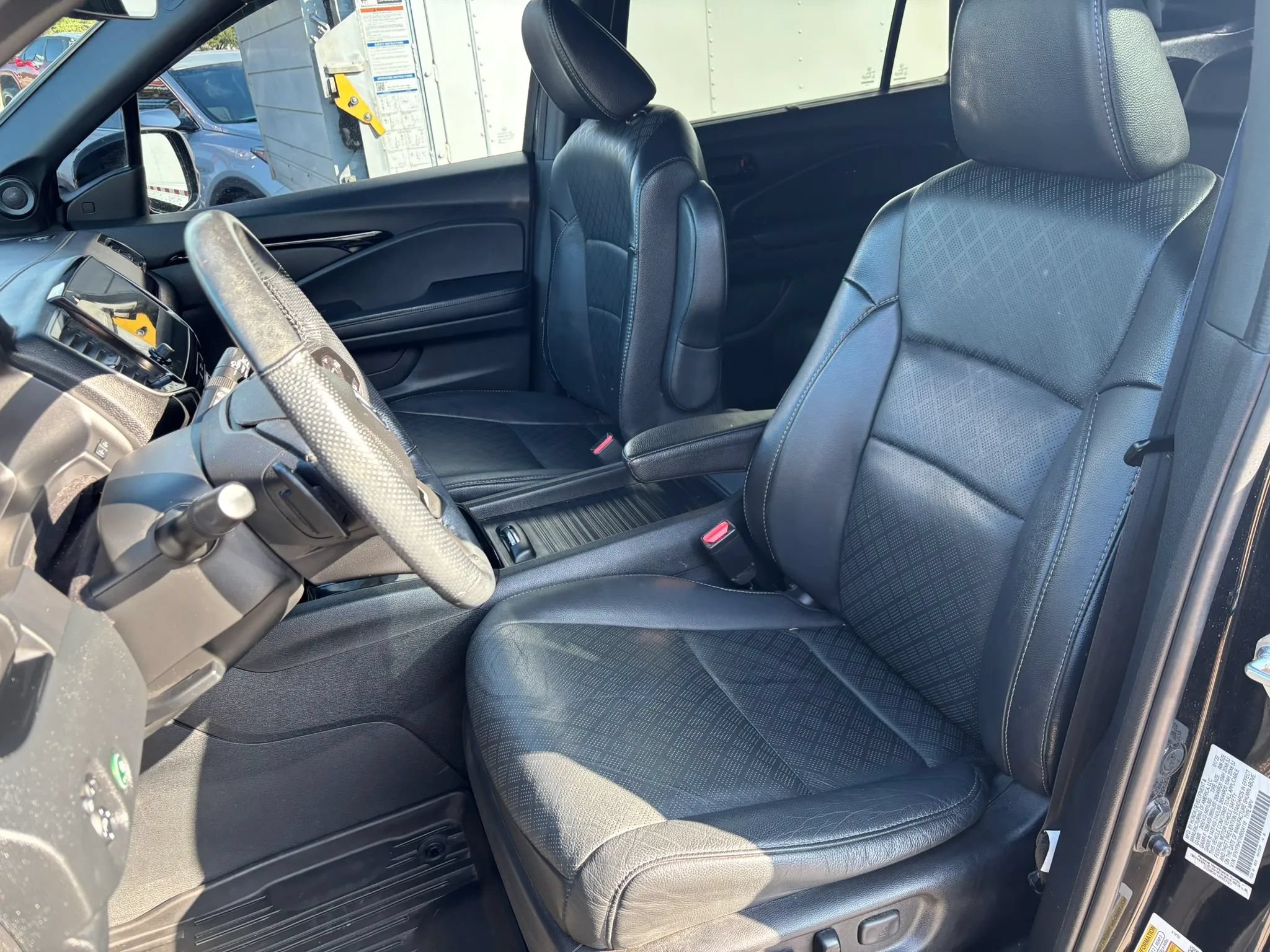 Used 2022 Honda Passport Elite image 12