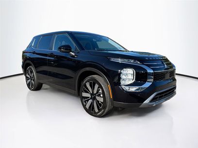 New 2025 Mitsubishi Outlander SE
