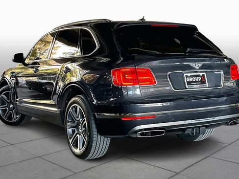 Used 2018 Bentley Bentayga Activity image 11