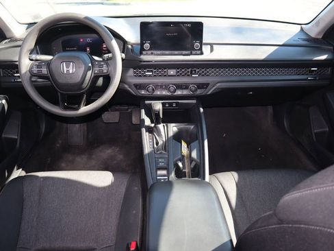 Used 2023 Honda Accord EX image 17