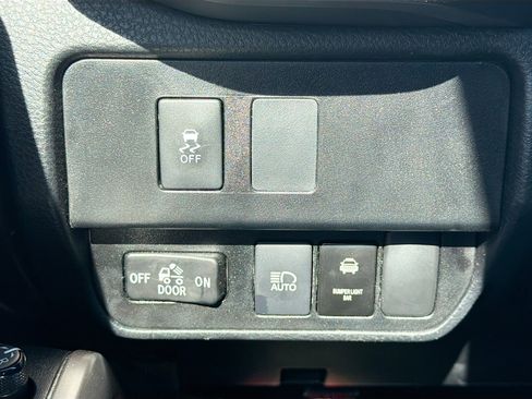 Used 2022 Toyota Tacoma SR5 image 32