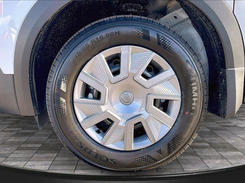 New 2026 Nissan Kicks S image 11