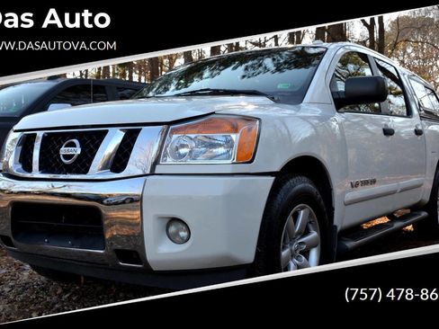 Used 2014 Nissan Titan SV w/ SV Value Truck Package image 1