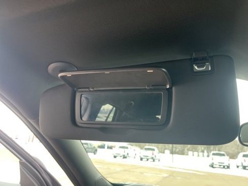 Used 2025 Chevrolet Trax RS w/ Driver Confidence Package image 29