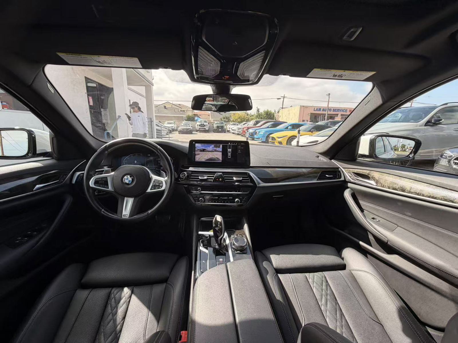 Used 2023 BMW 530i w/ M Sport Package RWD image 7