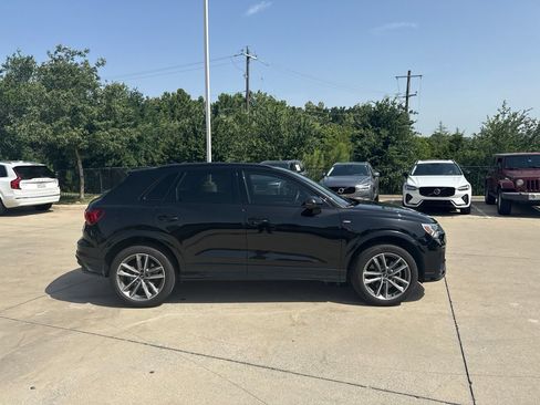 Used 2025 Audi Q3 2.0T Premium w/ Convenience Package AWD/4WD image 4