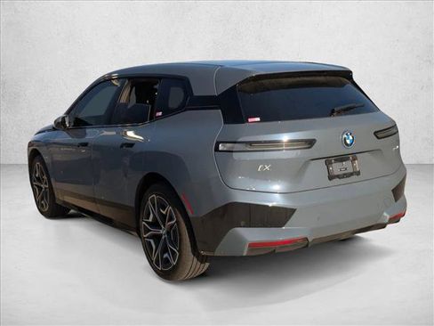 Used 2025 BMW iX xDrive50 image 7