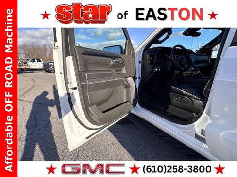 Used 2022 GMC Sierra 1500 AT4X image 19