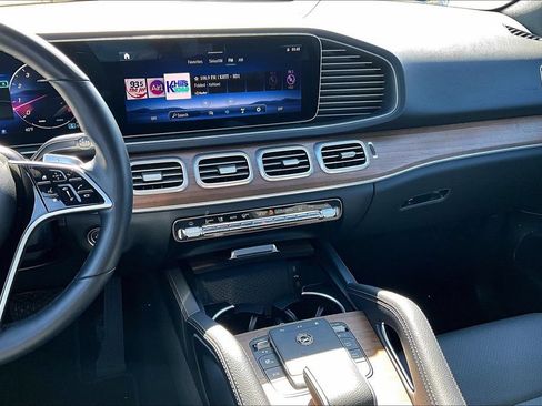 Used 2025 Mercedes-Benz GLE 350 4MATIC image 8