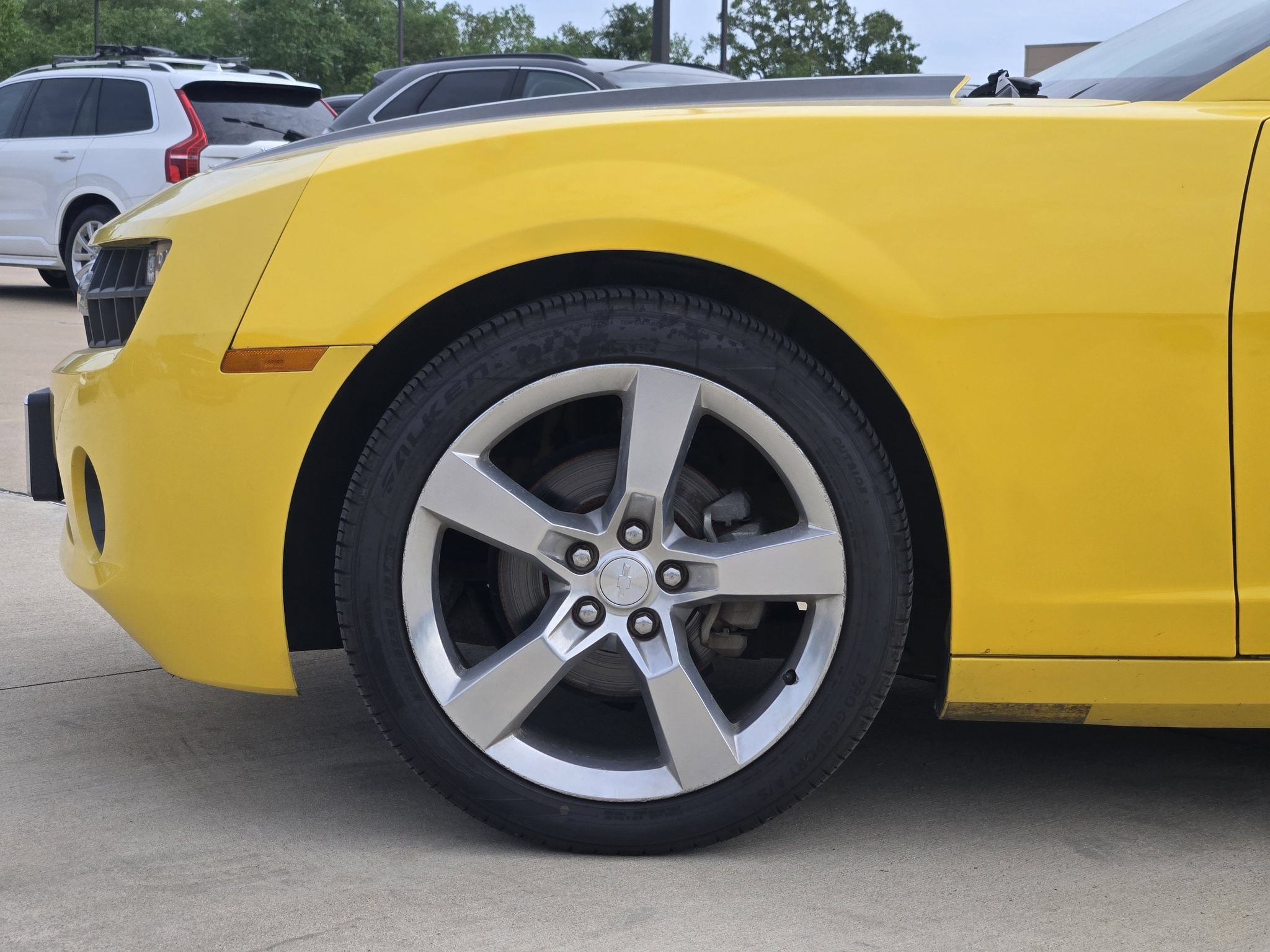 Used 2010 Chevrolet Camaro LT RWD image 9