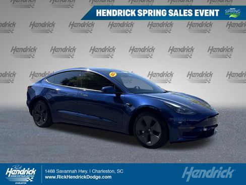 Used 2023 Tesla Model 3 Standard Range image 1
