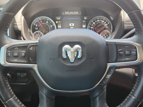 Used 2024 RAM 2500 Laramie AWD/4WD image 19