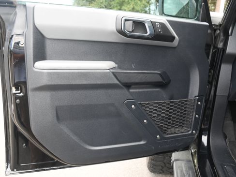 Used 2022 Ford Bronco Big Bend image 9