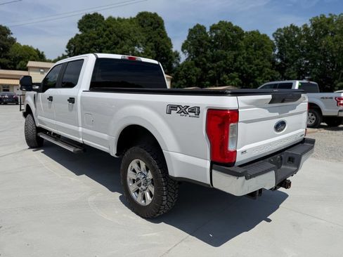 Used 2017 Ford F250 XL w/ Power Equipment Group AWD/4WD image 7