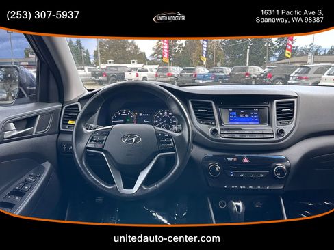 Used 2016 Hyundai Tucson Sport image 11