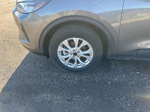 Used 2023 Ford Escape Active AWD/4WD image 9