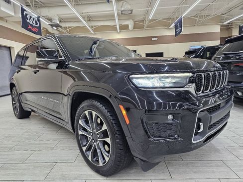 Used 2023 Jeep Grand Cherokee L Overland w/ Rear Seat Video Group I AWD/4WD image 4
