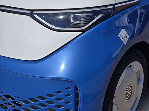 New 2025 Volkswagen ID. Buzz 1st Edition image 6